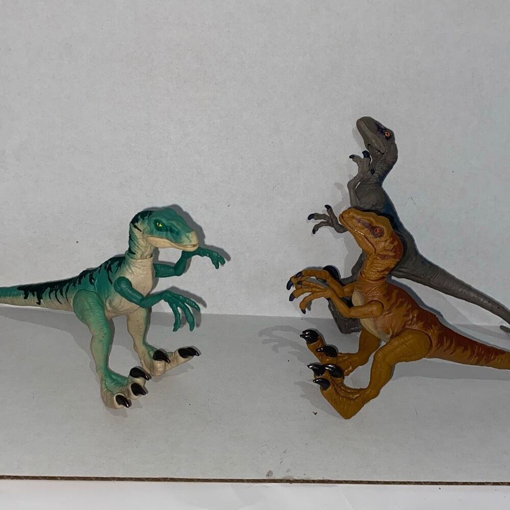 Jurassic World Kids Multicolor Velociraptor Dinosaur‎ Figure Toy 3Piece Set OS